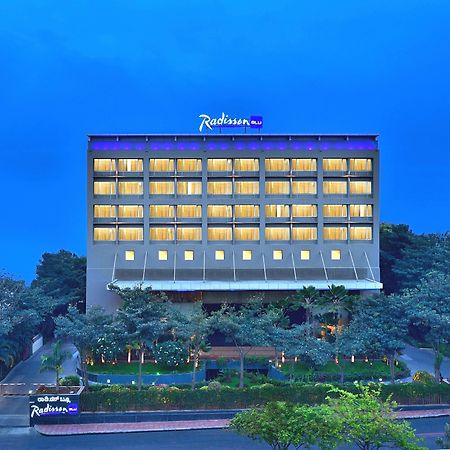 Radisson Blu Bengaluru Outer Ring Road Hotel Kültér fotó