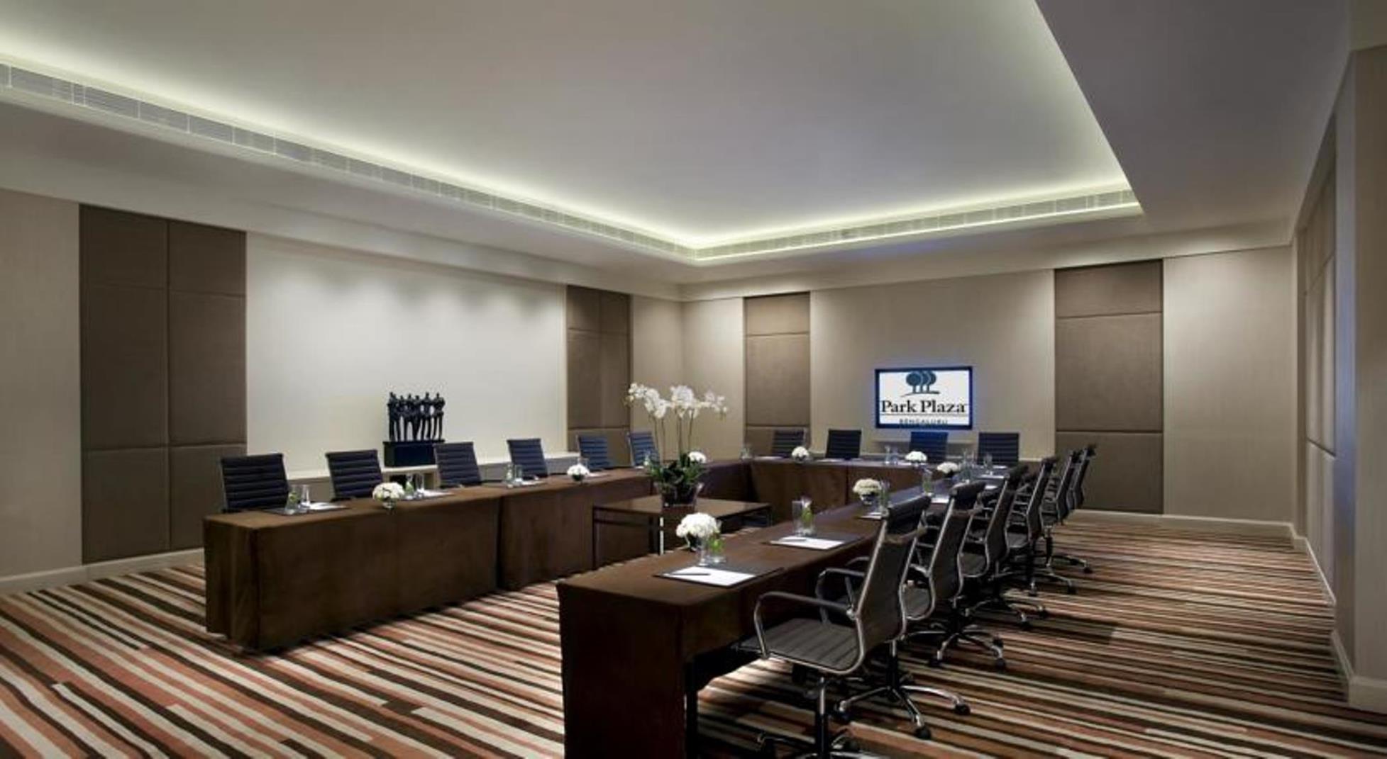 Radisson Blu Bengaluru Outer Ring Road Hotel Kültér fotó