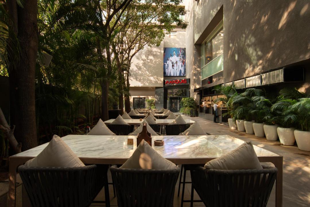 Radisson Blu Bengaluru Outer Ring Road Hotel Kültér fotó