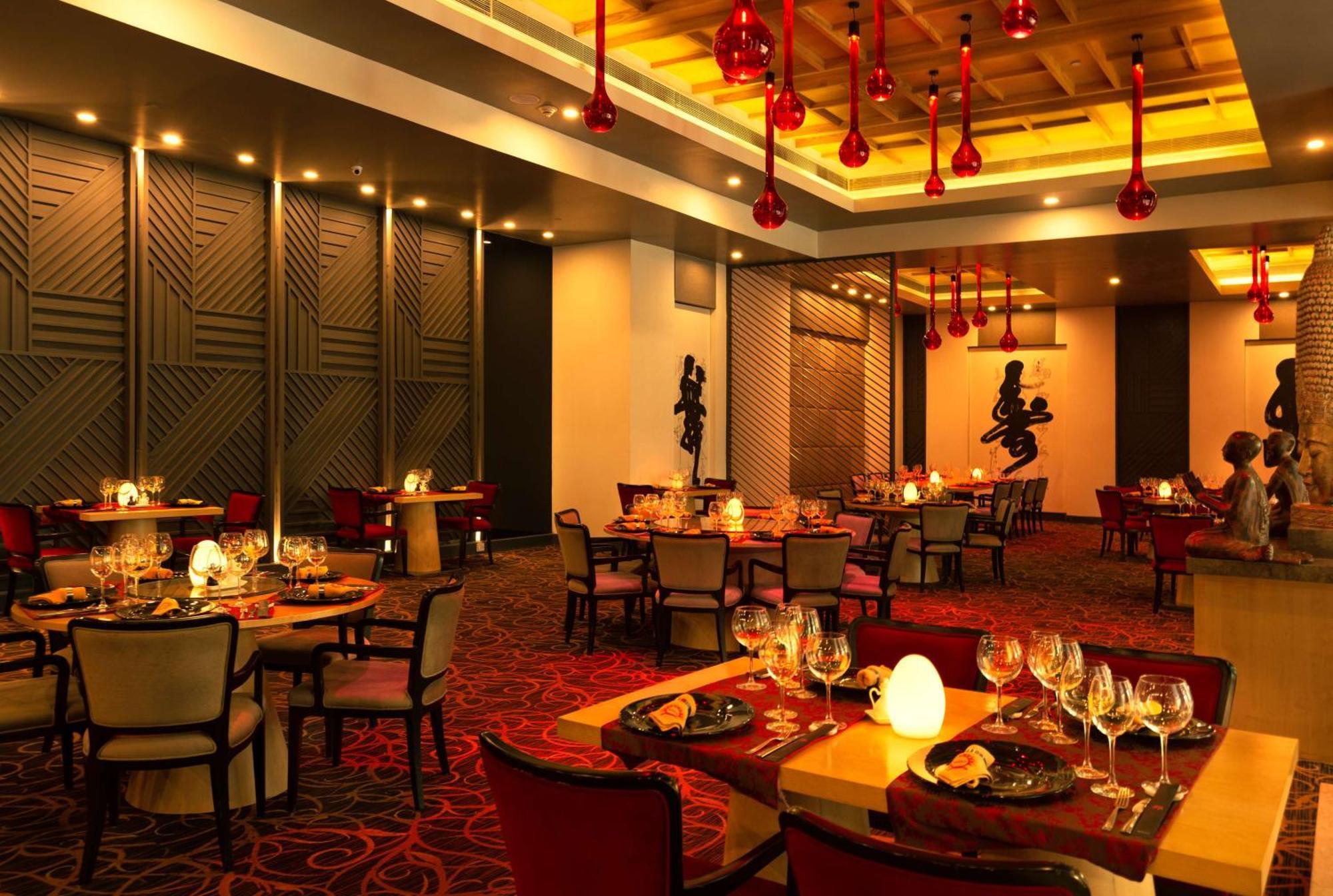 Radisson Blu Bengaluru Outer Ring Road Hotel Kültér fotó