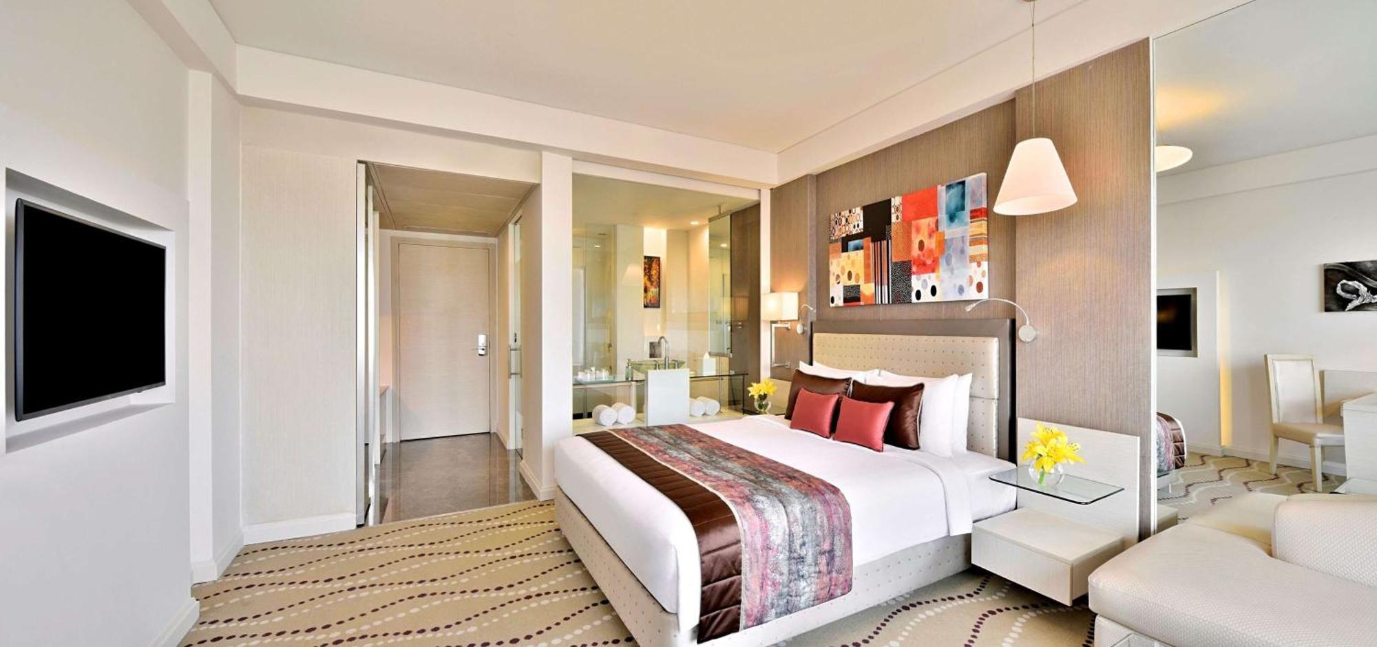 Radisson Blu Bengaluru Outer Ring Road Hotel Kültér fotó