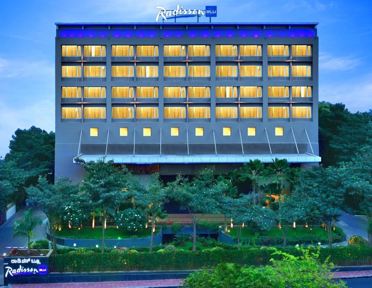 Radisson Blu Bengaluru Outer Ring Road Hotel Kültér fotó